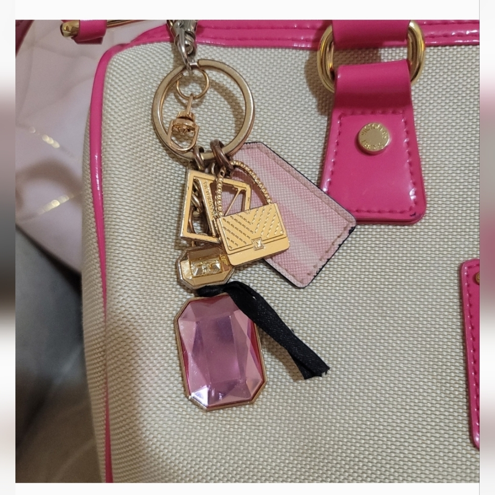 Beautiful Speedy Style Victorias Secret fun pink and smooth canvas style handbag